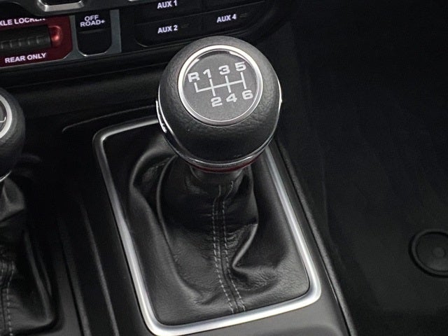 2025 Jeep Wrangler 4-Door Willys 4x4