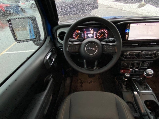 2025 Jeep Wrangler 4-Door Willys 4x4