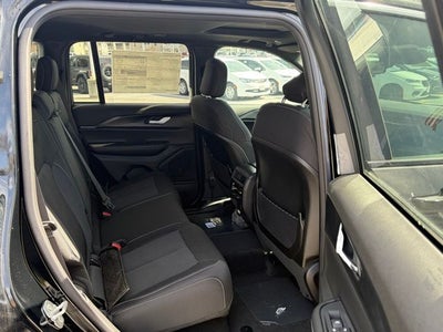 2026 Jeep Grand Cherokee GRAND CHEROKEE LAREDO X 4X4