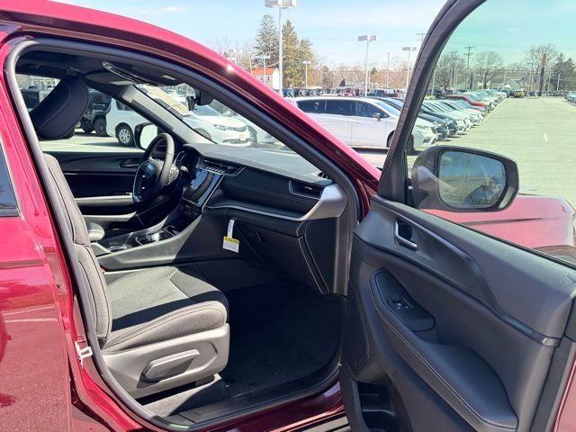 2026 Jeep Grand Cherokee GRAND CHEROKEE LAREDO X 4X4