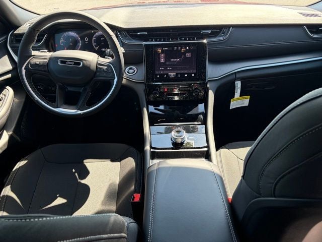 2026 Jeep Grand Cherokee GRAND CHEROKEE LAREDO X 4X4