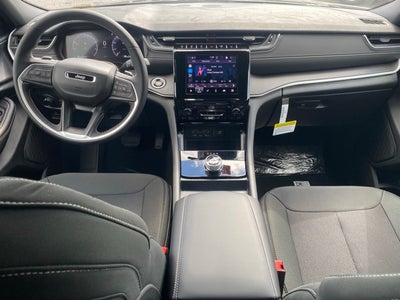 2025 Jeep Grand Cherokee GRAND CHEROKEE LAREDO X 4X4