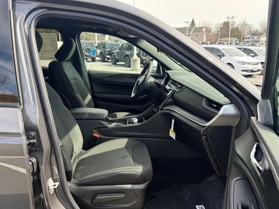 2026 Jeep Grand Cherokee GRAND CHEROKEE LAREDO X 4X4