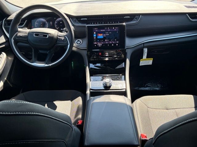 2026 Jeep Grand Cherokee GRAND CHEROKEE LAREDO X 4X4