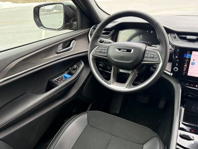 2026 Jeep Grand Cherokee GRAND CHEROKEE LAREDO ALTITUDE 4X4