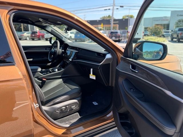2027 Jeep Grand Cherokee Limited