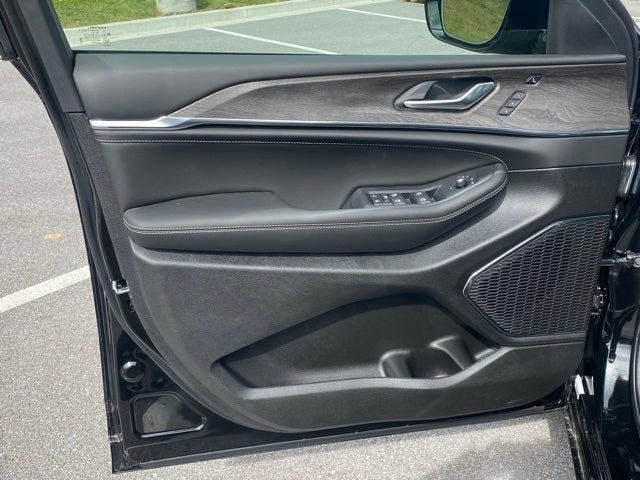 2025 Jeep Grand Cherokee GRAND CHEROKEE OVERLAND 4X4