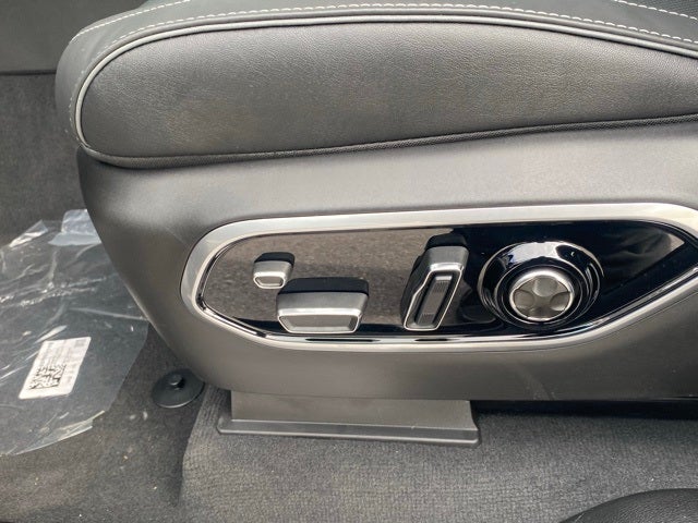 2025 Jeep Grand Cherokee GRAND CHEROKEE OVERLAND 4X4