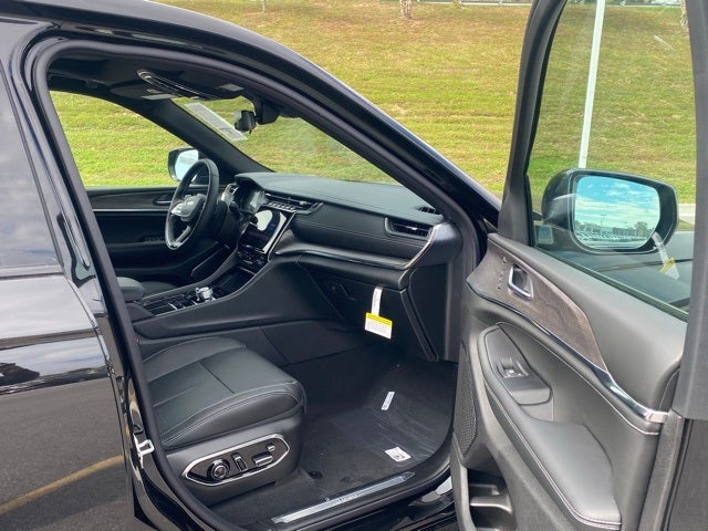 2025 Jeep Grand Cherokee GRAND CHEROKEE OVERLAND 4X4