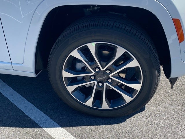 2025 Jeep Grand Cherokee GRAND CHEROKEE OVERLAND 4X4