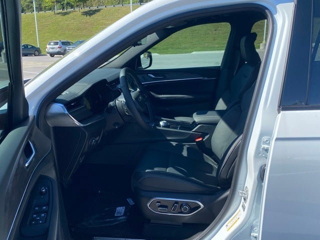 2025 Jeep Grand Cherokee GRAND CHEROKEE OVERLAND 4X4