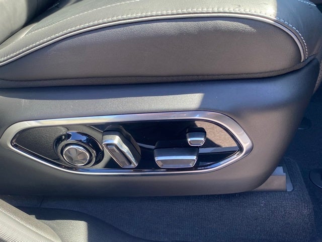 2025 Jeep Grand Cherokee GRAND CHEROKEE OVERLAND 4X4