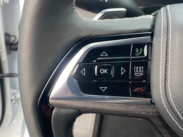 2025 Jeep Grand Cherokee GRAND CHEROKEE OVERLAND 4X4