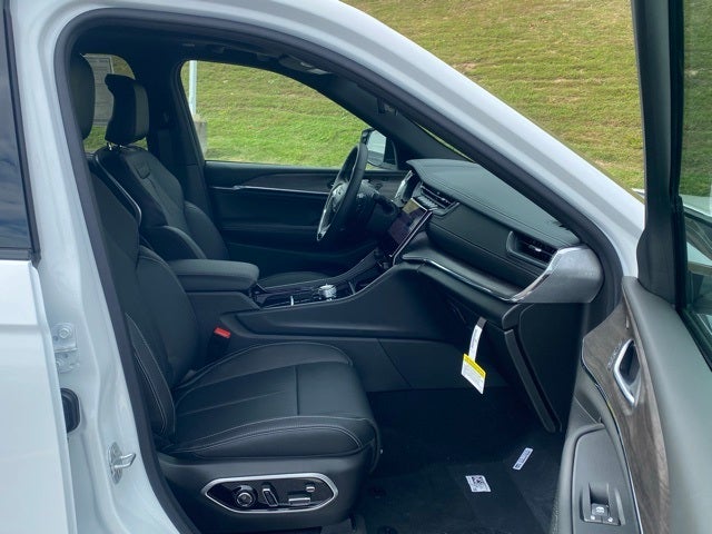 2025 Jeep Grand Cherokee GRAND CHEROKEE OVERLAND 4X4