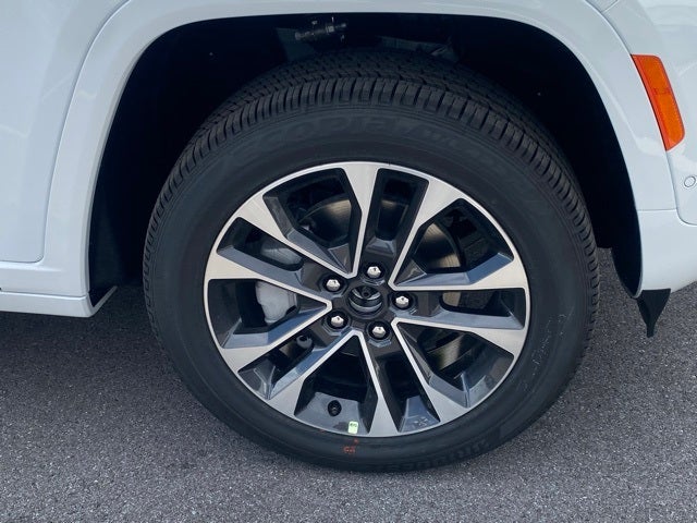 2025 Jeep Grand Cherokee GRAND CHEROKEE OVERLAND 4X4