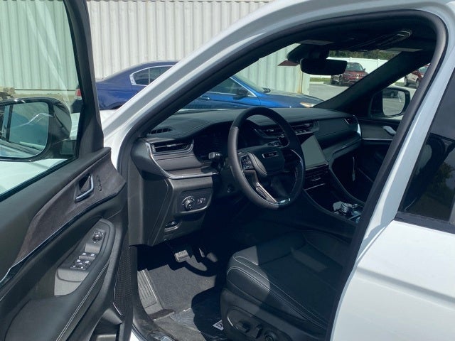 2025 Jeep Grand Cherokee GRAND CHEROKEE OVERLAND 4X4