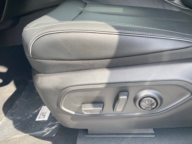 2025 Jeep Grand Cherokee GRAND CHEROKEE OVERLAND 4X4