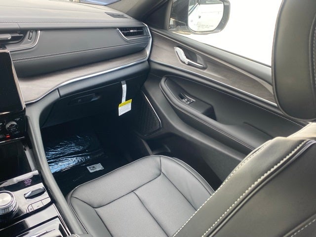 2025 Jeep Grand Cherokee GRAND CHEROKEE OVERLAND 4X4