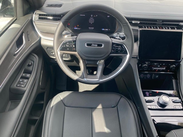 2025 Jeep Grand Cherokee GRAND CHEROKEE OVERLAND 4X4