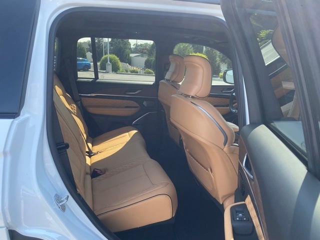 2025 Jeep Grand Cherokee GRAND CHEROKEE SUMMIT 4X4