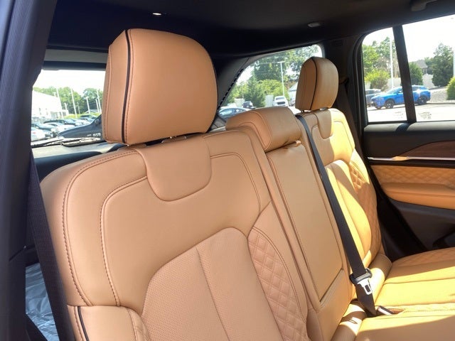 2025 Jeep Grand Cherokee GRAND CHEROKEE SUMMIT 4X4