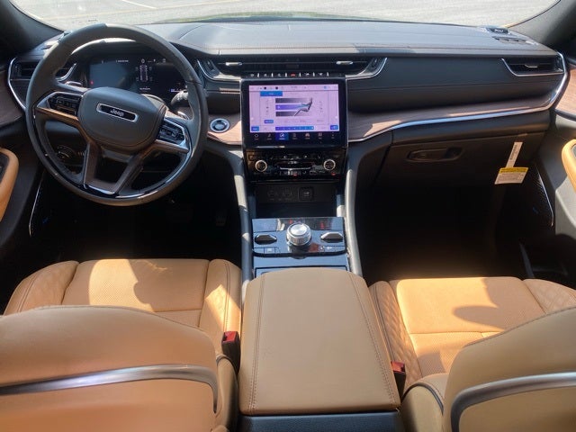 2025 Jeep Grand Cherokee GRAND CHEROKEE SUMMIT 4X4