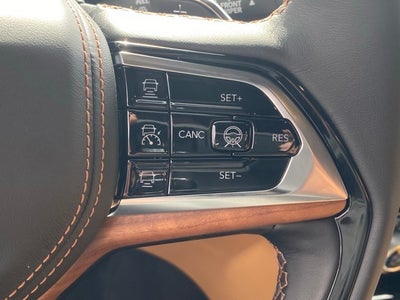 2025 Jeep Grand Cherokee GRAND CHEROKEE SUMMIT RESERVE 4X4