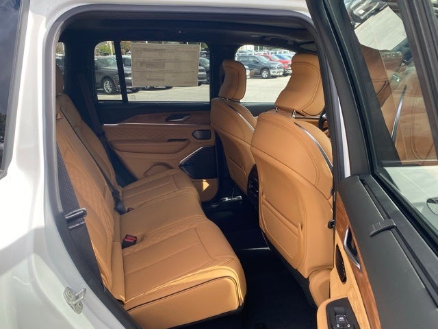 2025 Jeep Grand Cherokee GRAND CHEROKEE SUMMIT RESERVE 4X4