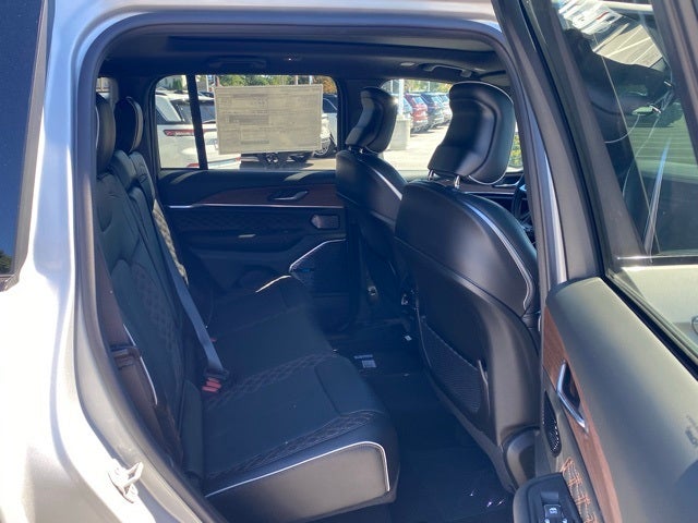 2025 Jeep Grand Cherokee GRAND CHEROKEE SUMMIT 4X4