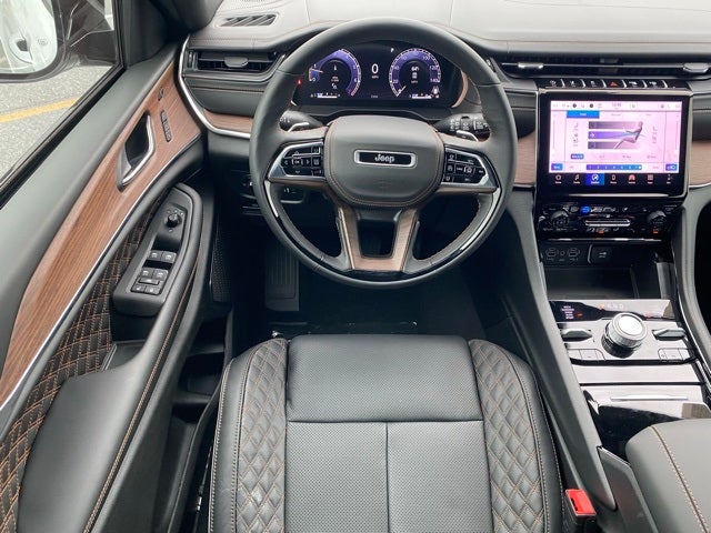 2025 Jeep Grand Cherokee GRAND CHEROKEE SUMMIT 4X4