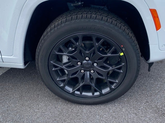 2025 Jeep Grand Cherokee GRAND CHEROKEE SUMMIT 4X4