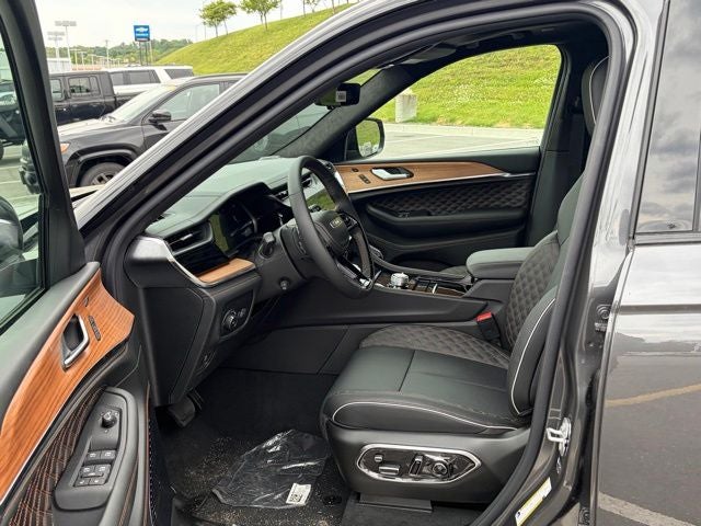 2026 Jeep Grand Cherokee GRAND CHEROKEE SUMMIT 4X4