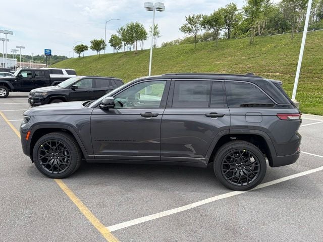 2026 Jeep Grand Cherokee GRAND CHEROKEE SUMMIT 4X4