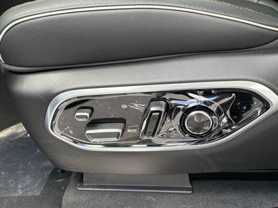 2026 Jeep Grand Cherokee GRAND CHEROKEE SUMMIT 4X4