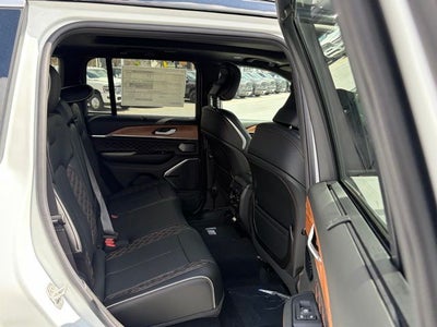 2026 Jeep Grand Cherokee GRAND CHEROKEE SUMMIT 4X4