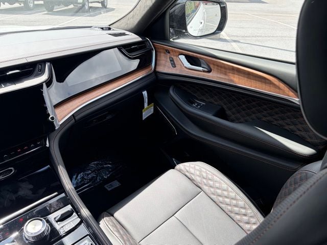 2026 Jeep Grand Cherokee GRAND CHEROKEE SUMMIT 4X4