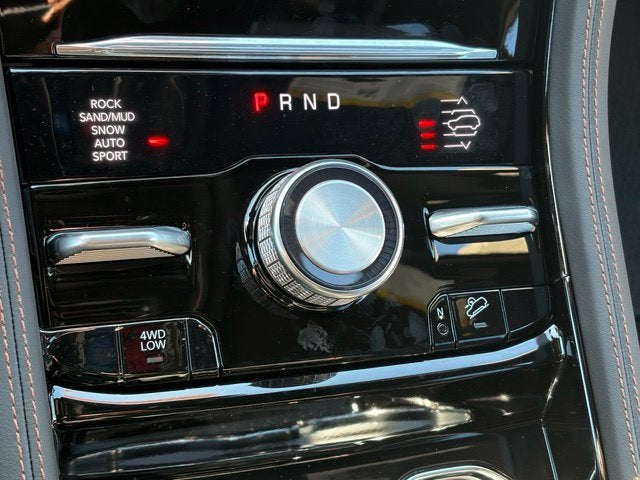 2027 Jeep Grand Cherokee GRAND CHEROKEE SUMMIT 4X4