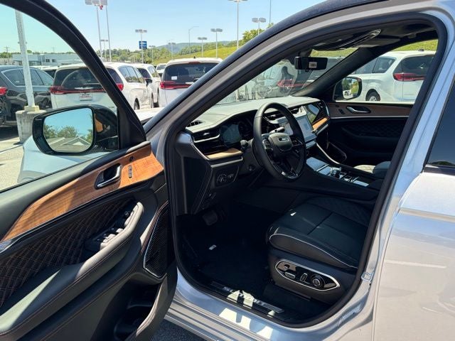 2026 Jeep Grand Cherokee GRAND CHEROKEE SUMMIT 4X4