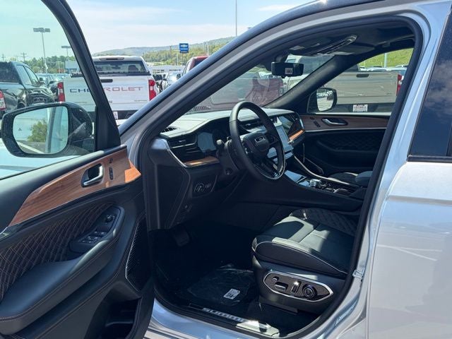 2026 Jeep Grand Cherokee GRAND CHEROKEE SUMMIT 4X4