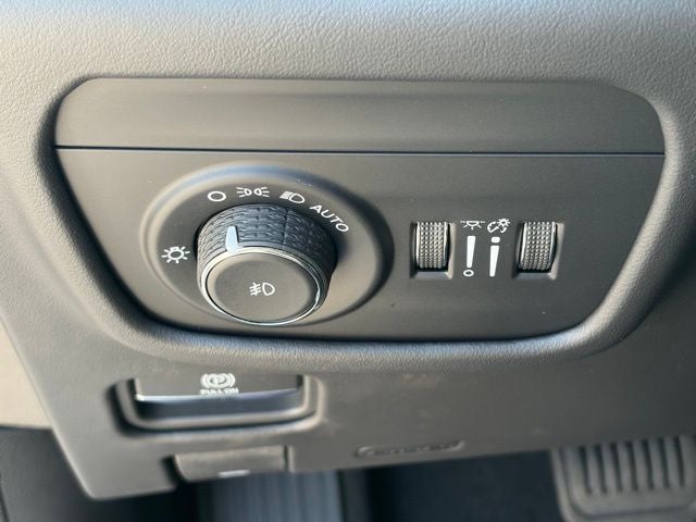 2026 Jeep Grand Cherokee GRAND CHEROKEE SUMMIT 4X4