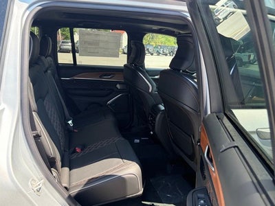 2026 Jeep Grand Cherokee GRAND CHEROKEE SUMMIT 4X4