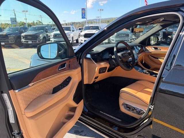 2027 Jeep Grand Cherokee GRAND CHEROKEE SUMMIT 4X4