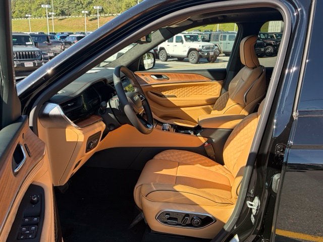 2027 Jeep Grand Cherokee GRAND CHEROKEE SUMMIT 4X4