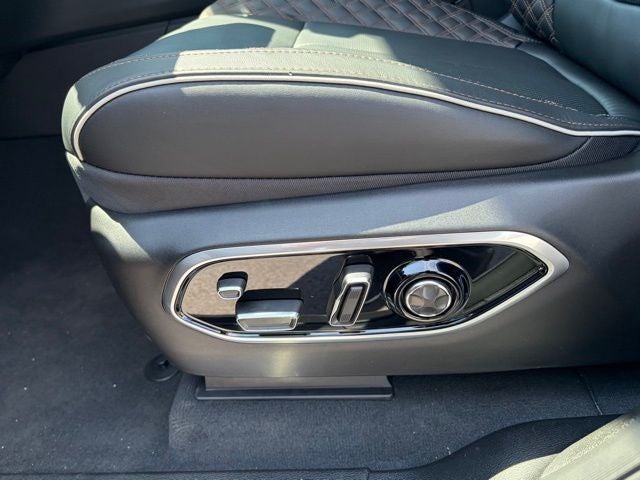 2026 Jeep Grand Cherokee GRAND CHEROKEE SUMMIT 4X4