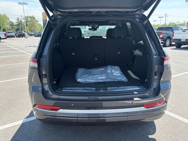 2026 Jeep Grand Cherokee GRAND CHEROKEE SUMMIT 4X4