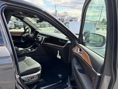 2026 Jeep Grand Cherokee GRAND CHEROKEE SUMMIT 4X4