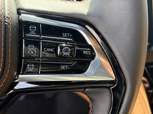 2026 Jeep Grand Cherokee GRAND CHEROKEE SUMMIT 4X4