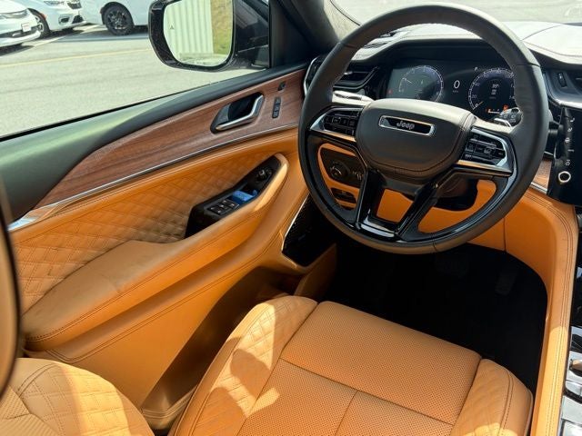 2026 Jeep Grand Cherokee GRAND CHEROKEE SUMMIT 4X4