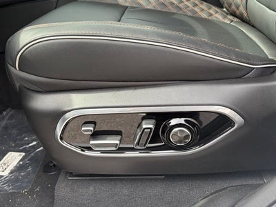 2026 Jeep Grand Cherokee GRAND CHEROKEE SUMMIT 4X4