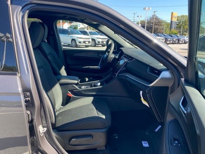 2025 Jeep Grand Cherokee GRAND CHEROKEE L LAREDO X 4X4